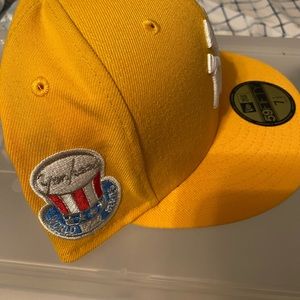 Hatclub exclusive Yankees side patch